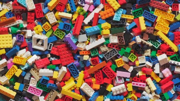 yellow red blue and green lego blocks